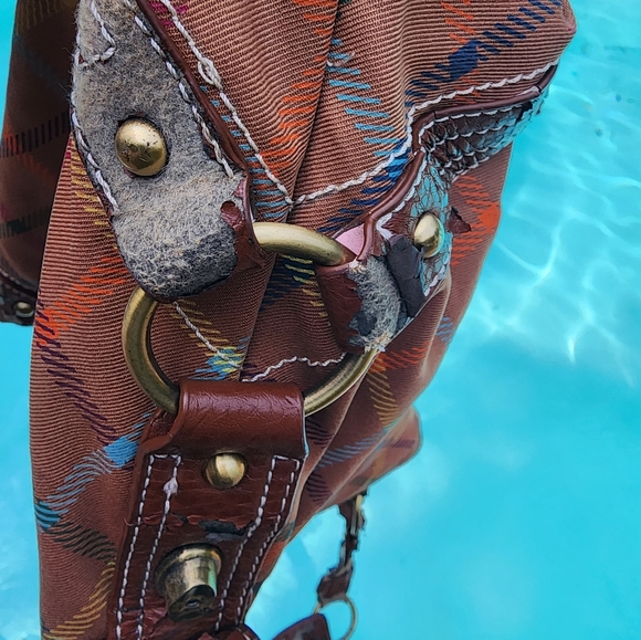 Repair Needed or Use for Parts Only Inner Coach Label with Serial # is Missing - Picture 4 of 17